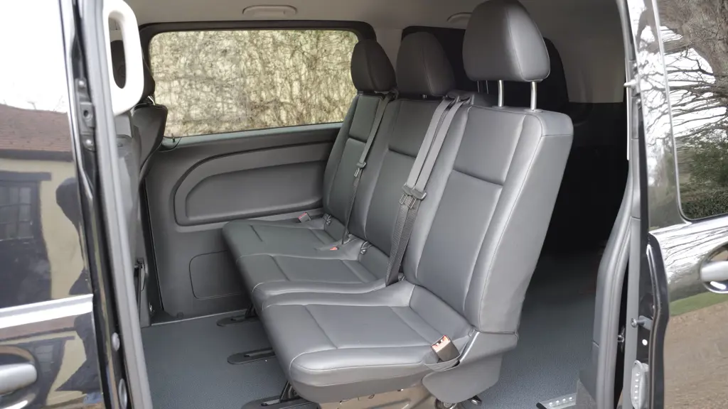 Mercedes-Benz Vito L2 Diesel RWD 119Cdi Select Crew Van 9G-Tronic