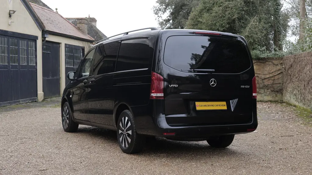 Mercedes-Benz Vito L2 Diesel RWD 119Cdi Select Crew Van 9G-Tronic